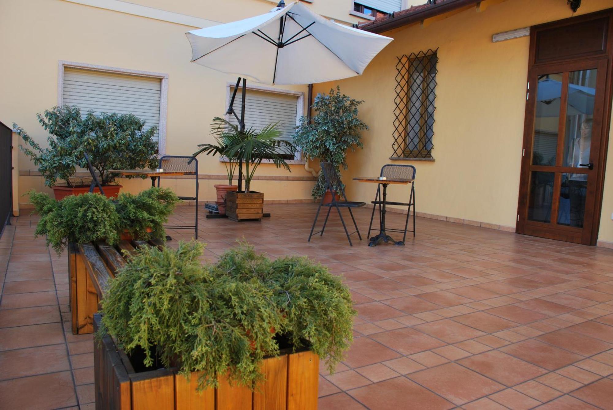 Residence Corona Grossa Cirie Bagian luar foto